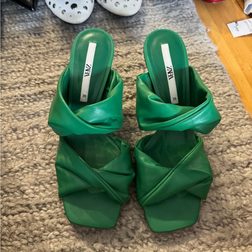 Zara Green Heeled Sandals - Picture 1 of 3